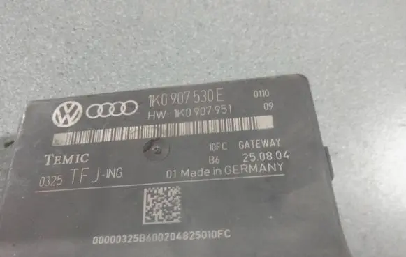 Volkswagen Golf V Gateway control module 1K0907530E 1K0907951 2325