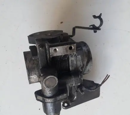 Opel Vectra B Throttle valve 90501011