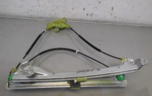 Renault Latitude (L70) Front window lifting mechanism without motor
