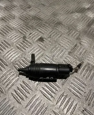 BMW 3 E90 E91 Windscreen/windshield washer pump 7199567