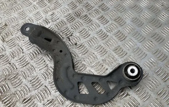 Rear control arm