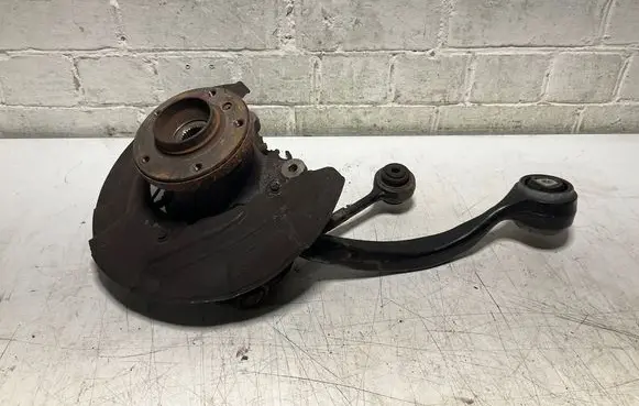 BMW 3 E92 E93 Front wheel hub spindle knuckle 6768995