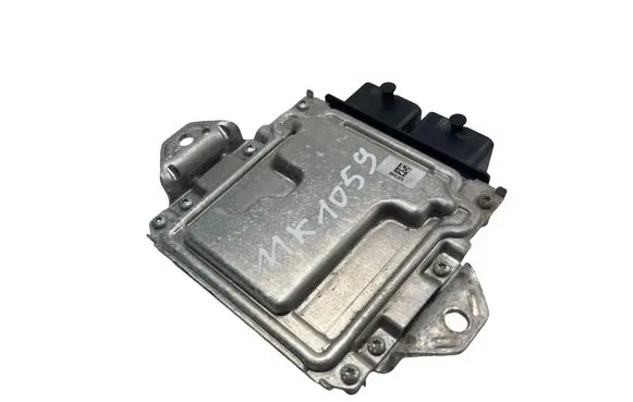 Suzuki SX4 Engine control unit/module 3391061M00 0261S08263
