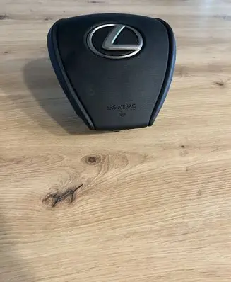 Lexus UX Steering wheel airbag