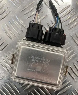 Toyota RAV 4 (XA50) Fuel pump relay 86840-K0010