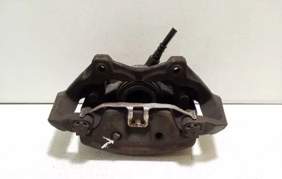 Mercedes-Benz CLS C218 X218 Front brake caliper