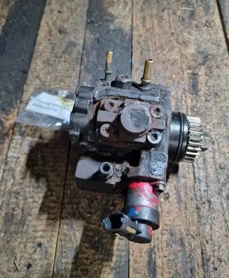 Opel Vivaro Fuel injection high pressure pump 0445010234