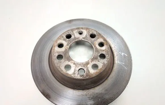 Volkswagen PASSAT B7 Rear brake disc