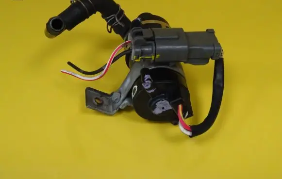 Honda CR-V Headlight washer pump 