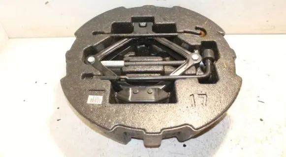 KIA Optima Tool set 091492T300