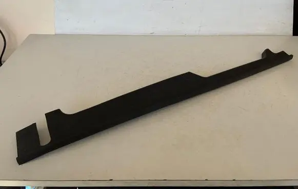 Audi A5 Fender end trim 8W6820581E
