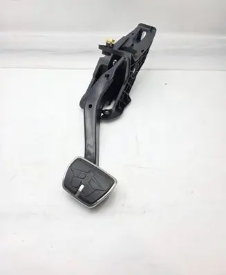 BMW 2 G42 Brake pedal 14145710 SK2167257 689112301
