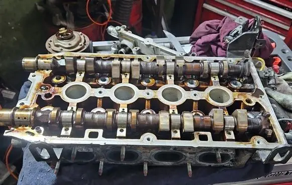 Opel Astra J Engine head A16XER IMPRK1551927