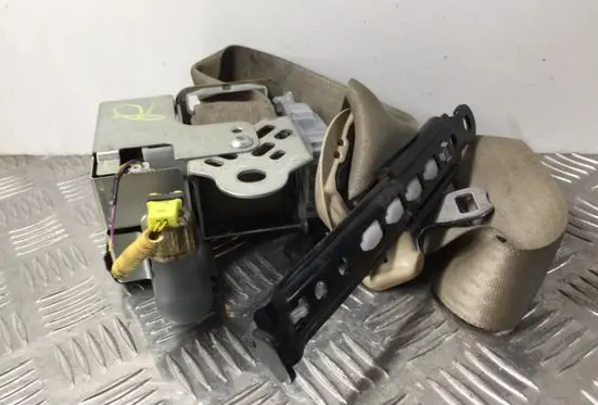 Lexus GS 300 350 430 450H Front seatbelt 7M7190P