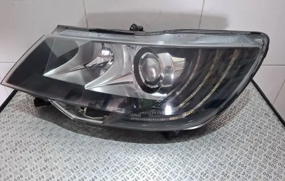 Skoda Superb B6 (3T) Headlight/headlamp 3T2941017H