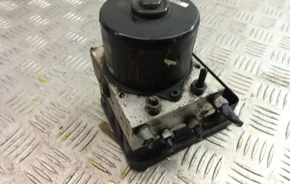 Ford Focus C-MAX ABS Pump P035K28159 00402966D0 10096001193