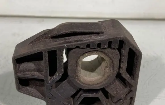 Audi A3 S3 8L Radiator mount bracket 1j0806155