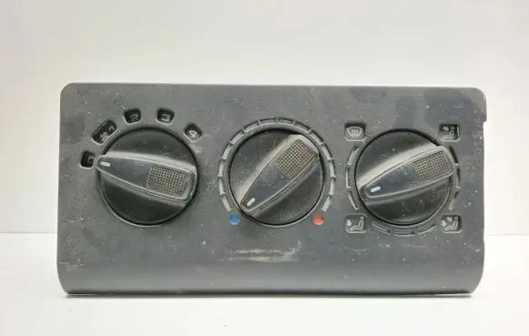 Volkswagen Polo III 6N 6N2 6NF Climate control unit 819045 820045