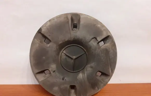 Mercedes-Benz Sprinter W906 R20 wheel hub/cap/trim A9064010025 9897