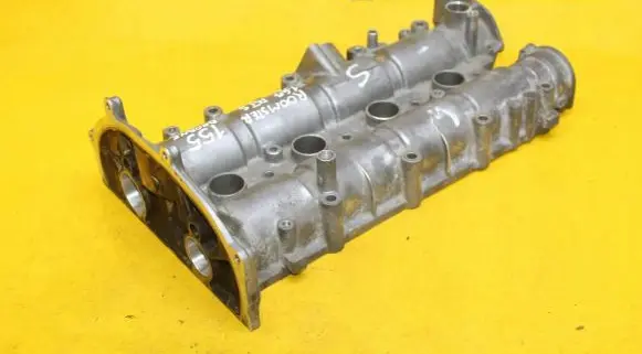 Skoda Fabia Mk2 (5J) Rocker cam cover 03C103475AE