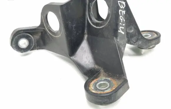 Audi A3 S3 A3 Sportback 8P Gear shift cable bracket 5Q0711789