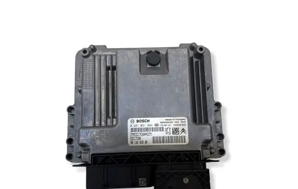 Peugeot 508 Engine control unit/module 9806460480
