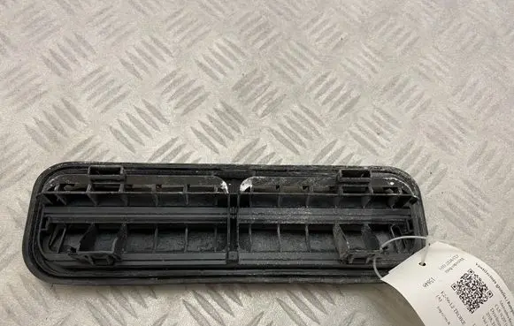 Mercedes-Benz CLS C257 Quarter panel pressure vent A2058301201
