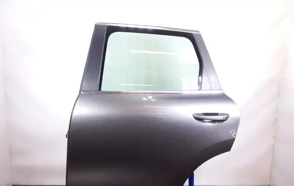 Porsche Cayenne (92A) Rear door 