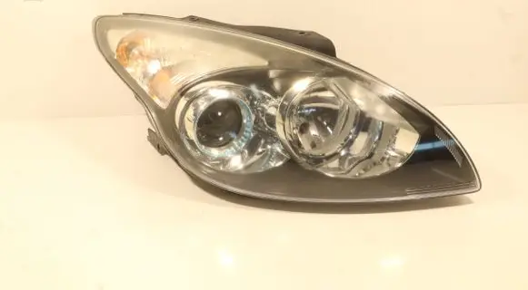 Hyundai i30 Headlight/headlamp 921022R000