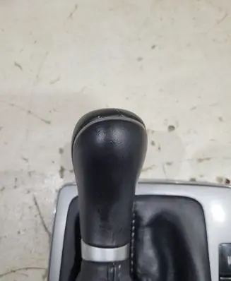 Mercedes-Benz GLK (X204) Gear lever shifter trim leather/knob A2042673310