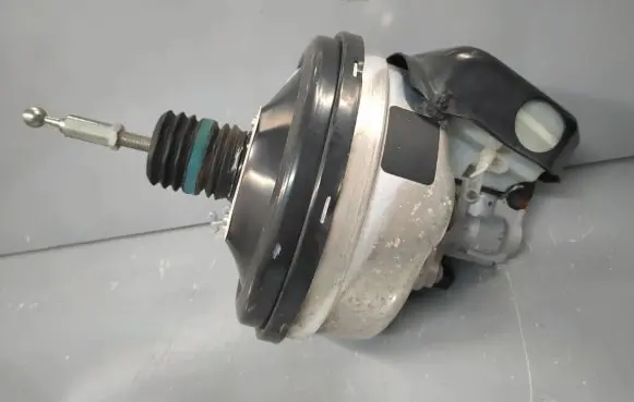 Audi A4 S4 B9 Brake booster 8W0612103B