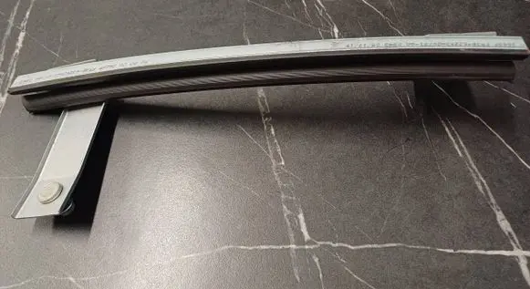Ford Mustang VI Front door coupe window/glass frame FR3B63263A20