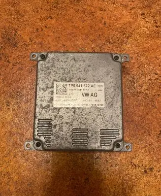 Porsche Cayenne (9Y0 9Y3) LED ballast control module 7P5941572AE 7P5941572A
