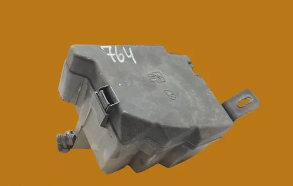 Ford Fiesta Fuse box set 8V51-14B144-BA