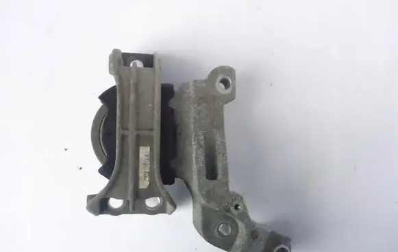 Nissan Juke I F15 Engine mount vacuum valve 
