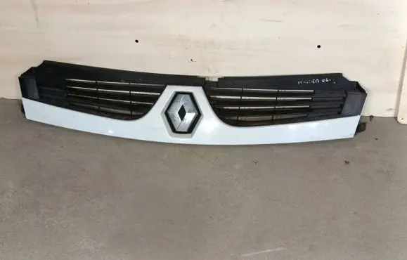 Renault Master II Front grill 8200426365