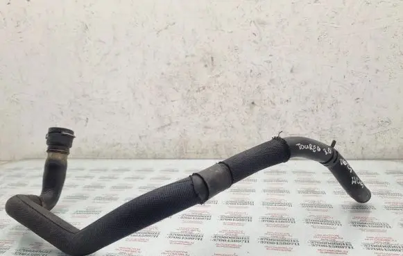 Volkswagen Touareg I Engine coolant pipe/hose 7L6122109D 3B0122291B