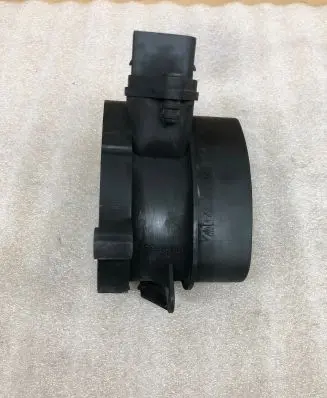 BMW 5 E39 Mass air flow meter 7787076 1362 0928400468