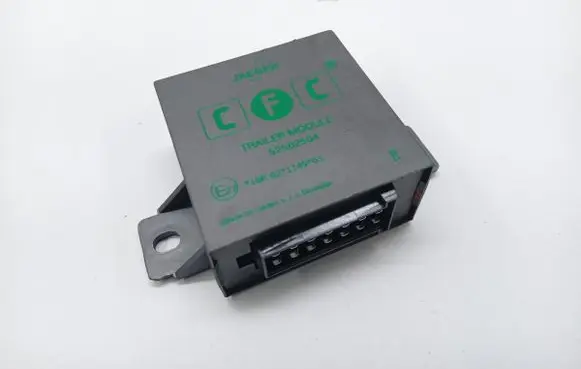 Volkswagen Golf Plus Tow bar relay 52502504