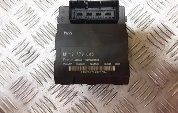 Cadillac BLS Comfort/convenience module 12779005 SC718810500