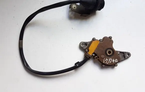 BMW 7 E65 E66 Gear selector/shifter in gearbox 048519 0501209512