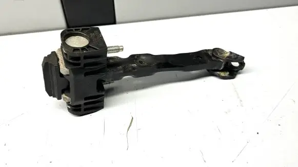 Volvo C30 Front door check strap stopper 31217750