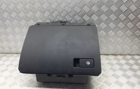Volkswagen PASSAT B6 Glove box 3C1857114