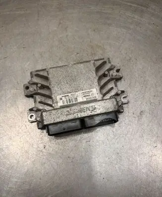 Renault Clio II Engine control unit/module 8200326395 S110140201A 8200326387