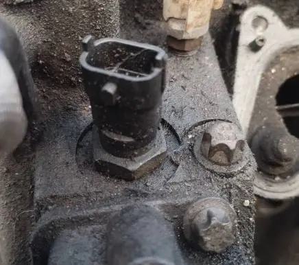 Coolant temperature sensor