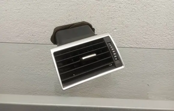 Dashboard side air vent grill/cover trim