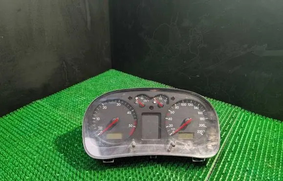 Volkswagen Golf IV Speedometer (instrument cluster) 1J0919860B 0263604004