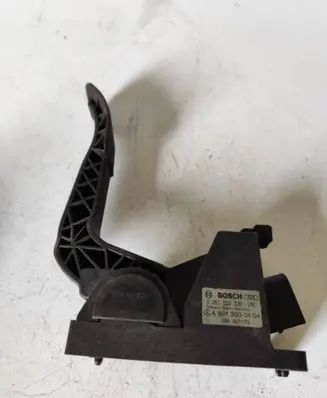 Mercedes-Benz Sprinter W901 W902 W903 W904 Accelerator throttle pedal 0281002335 A9013000404 088401175
