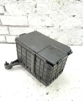 Volkswagen Touran I Battery box tray 1K0915335B