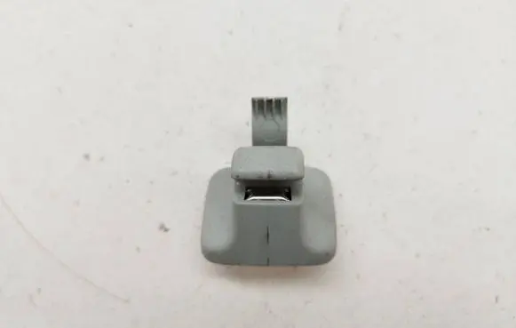Volkswagen PASSAT CC Sun visor clip/hook/bracket 1K0857561B